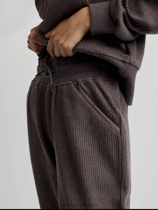 ascot svedbukser Varley Kvinder L460377 beklædning chokolade mergel