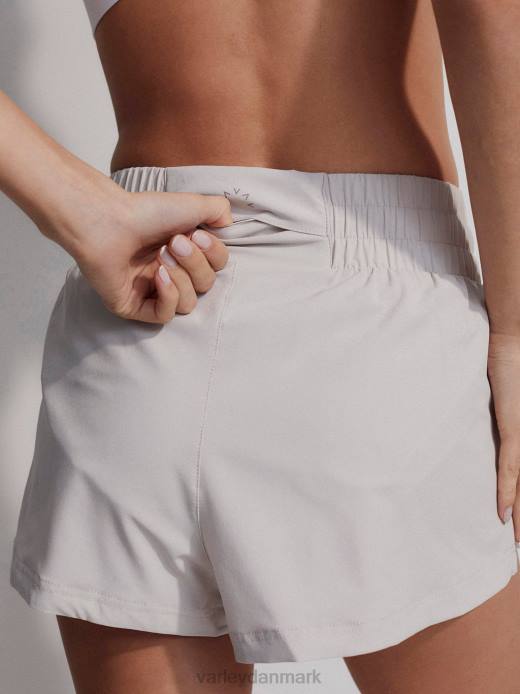 kallin løber kort 15\ Varley Kvinder L460278 beklædning vindklokke