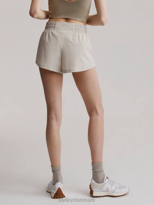 kallin løber kort 15\ Varley Kvinder L460279 beklædning salvie tåge