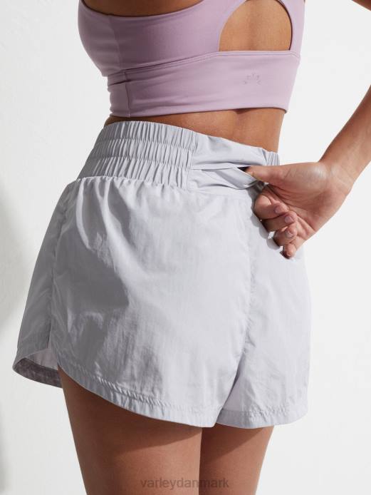 kallin løber kort 15\ Varley Kvinder L460285 beklædning metallisk askegrå