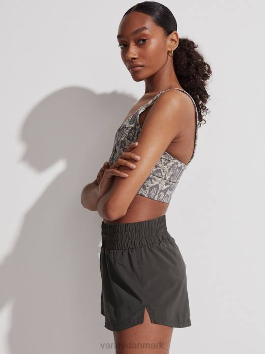 kallin løber kort 15\ Varley Kvinder L460288 beklædning oliven sten