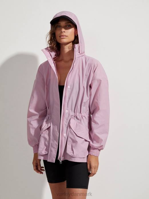 nellie vindjakke med afslappet pasform Varley Kvinder L460410 beklædning lilla tåge